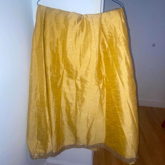 Lehenga pink and gold 3 pieces ‼️ - Picture 3 of 4